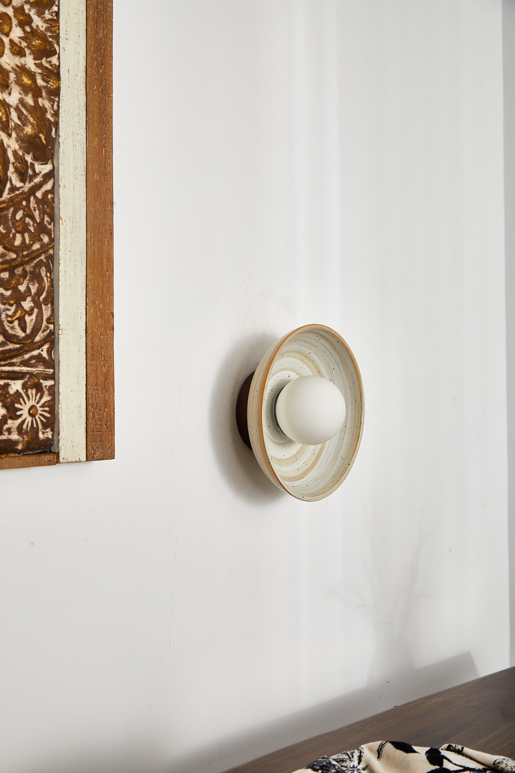 Latte wall object